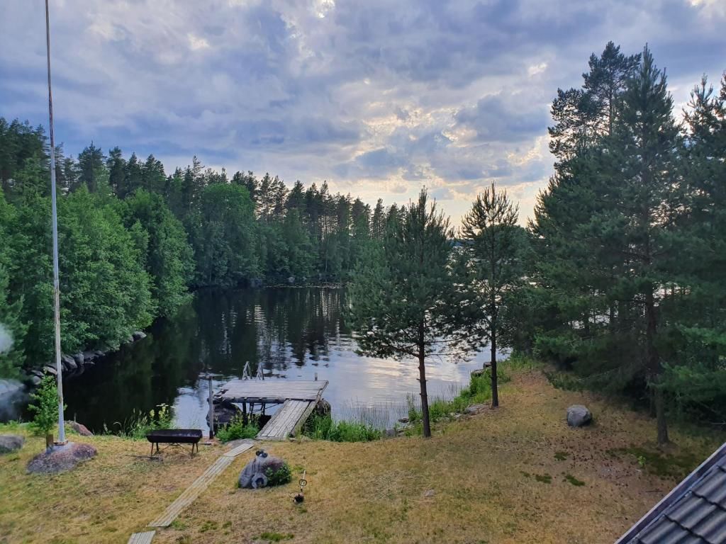 Шале Viihtyisä hirsimökki järven rannalla Siikainen-45